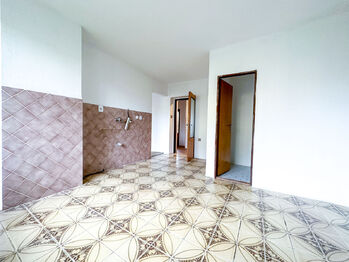 kuchyň v přízemí - Prodej domu 283 m², Rožmitál pod Třemšínem