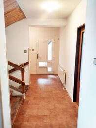 chodba v přízemí - Prodej domu 283 m², Rožmitál pod Třemšínem