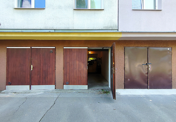 Garáž - Prodej bytu 3+1 v osobním vlastnictví 86 m², Ostrava