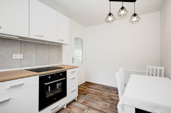 Pronájem bytu 2+1 v osobním vlastnictví 60 m², Adamov