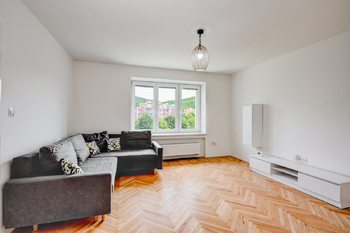 Pronájem bytu 2+1 v osobním vlastnictví 60 m², Adamov