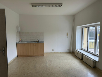 Pronájem komerčního prostoru 25 m², Valašské Meziříčí