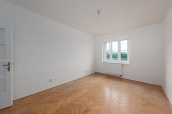Prodej bytu 2+1 v osobním vlastnictví 83 m², Praha 10 - Hostivař