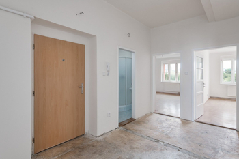 Prodej bytu 2+1 v osobním vlastnictví 83 m², Praha 10 - Hostivař