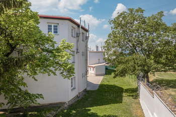 Prodej bytu 2+1 v osobním vlastnictví 83 m², Praha 10 - Hostivař