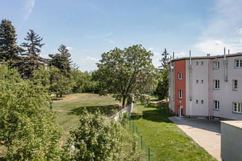 Prodej bytu 3+1 v osobním vlastnictví 97 m², Praha 10 - Hostivař