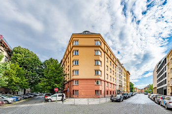 Prodej bytu 1+1 v osobním vlastnictví 53 m², Praha 6 - Bubeneč