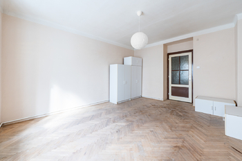 Prodej bytu 1+1 v osobním vlastnictví 53 m², Praha 6 - Bubeneč