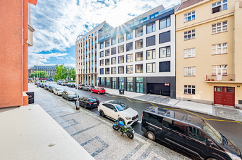 Prodej bytu 1+1 v osobním vlastnictví 53 m², Praha 6 - Bubeneč
