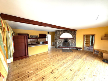pokoj - Prodej domu 372 m², Buzice