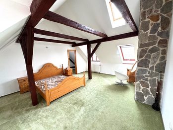 pokoj - Prodej domu 372 m², Buzice