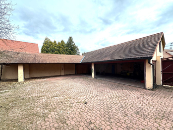 pohled na nemovitost - Prodej domu 372 m², Buzice