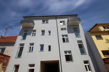 dům pohled z jihu - Pronájem bytu 1+1 v osobním vlastnictví 44 m², České Budějovice