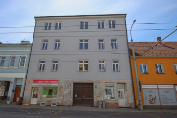 dům pohled ze severu - Pronájem bytu 1+1 v osobním vlastnictví 44 m², České Budějovice