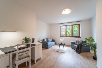 Prodej domu 254 m², Praha 5 - Zličín