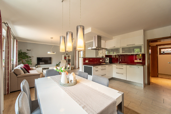 Prodej domu 254 m², Praha 5 - Zličín