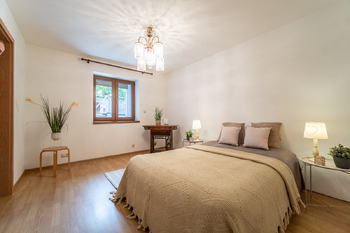 Prodej domu 254 m², Praha 5 - Zličín