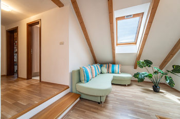 Prodej domu 254 m², Praha 5 - Zličín