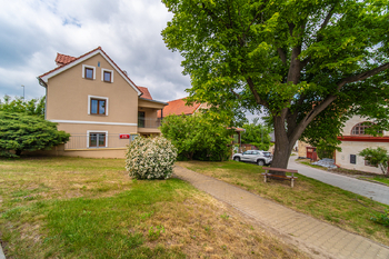 Prodej domu 254 m², Praha 5 - Zličín