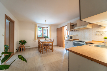 Prodej domu 254 m², Praha 5 - Zličín
