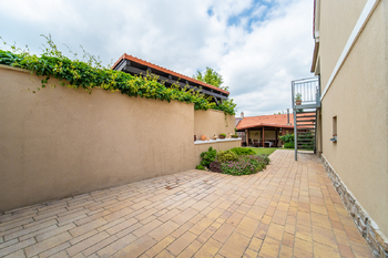 Prodej domu 254 m², Praha 5 - Zličín