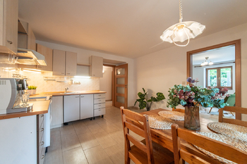 Prodej domu 254 m², Praha 5 - Zličín