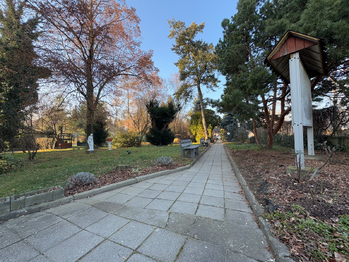 Prodej pozemku 11035 m², Kunovice