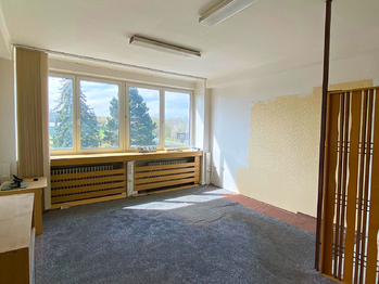 Prodej kancelářských prostor 1200 m², Domažlice