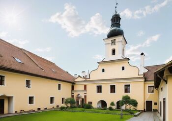 Prodej ubytovacího zařízení 6000 m², Římov