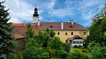 Prodej ubytovacího zařízení 6000 m², Římov