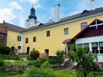 Prodej ubytovacího zařízení 6000 m², Římov