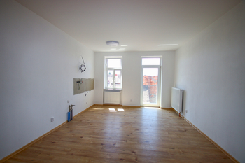 pokoj s kuchyňským koutem - Pronájem bytu 2+kk v osobním vlastnictví 49 m², České Budějovice