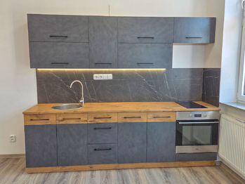 kuchyňský kout - Pronájem bytu 2+kk v osobním vlastnictví 49 m², České Budějovice