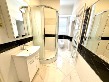 Pronájem domu 80 m², Řisuty