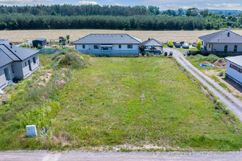 Prodej pozemku 908 m², Přelouč