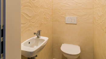 WC - Prodej bytu 3+kk v osobním vlastnictví 54 m², Praha 9 - Horní Počernice