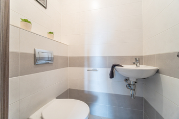 Prodej bytu 3+kk v osobním vlastnictví 118 m², Praha 10 - Horní Měcholupy
