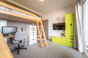 Prodej bytu 3+kk v osobním vlastnictví 118 m², Praha 10 - Horní Měcholupy