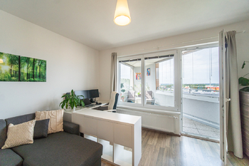 Prodej bytu 3+kk v osobním vlastnictví 118 m², Praha 10 - Horní Měcholupy