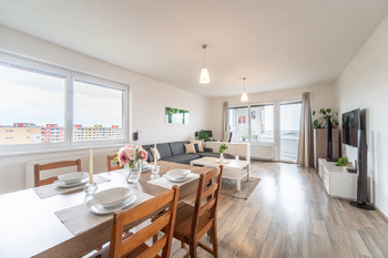 Prodej bytu 3+kk v osobním vlastnictví 118 m², Praha 10 - Horní Měcholupy