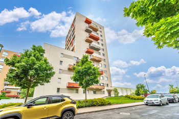 Prodej bytu 3+kk v osobním vlastnictví 118 m², Praha 10 - Horní Měcholupy