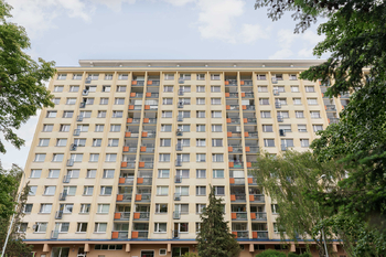 Prodej bytu 3+1 v osobním vlastnictví 72 m², Praha 8 - Kobylisy