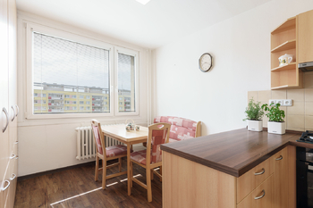 Prodej bytu 3+1 v osobním vlastnictví 72 m², Praha 8 - Kobylisy