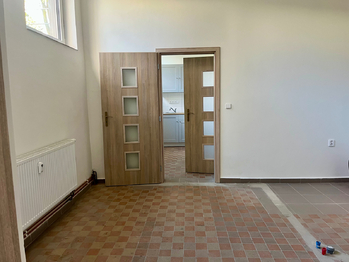Pronájem obchodních prostor 40 m², Zruč nad Sázavou