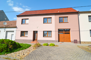 Prodej domu 300 m², Lanžhot