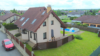 Pohled na RD - Pronájem domu 228 m², Šestajovice