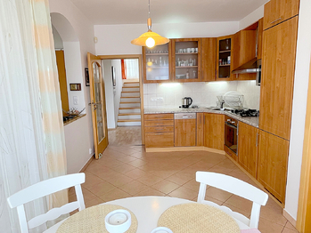 Kuchyně - Pronájem domu 228 m², Šestajovice