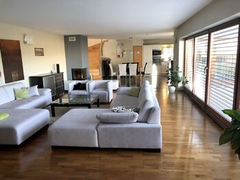 Pronájem domu 320 m², Praha 9 - Hloubětín