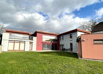 Pronájem domu 320 m², Praha 9 - Hloubětín