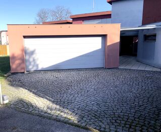 Pronájem domu 320 m², Praha 9 - Hloubětín